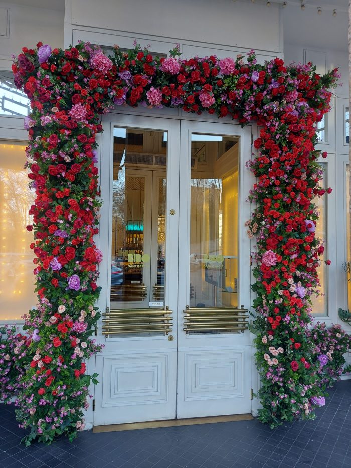 Decoración floral para empresas: personaliza tu imagen profesional