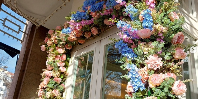 Ideas para una decoración con flores para empresas y locales