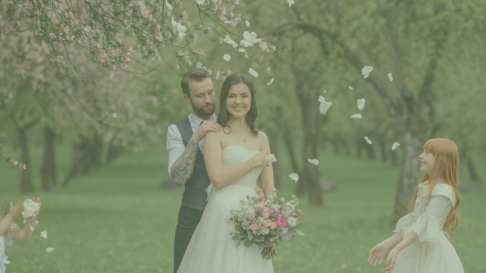 Decorar una boda con flores en primavera