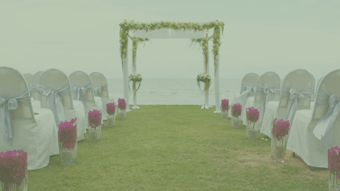 Decorar una boda con flores en junio