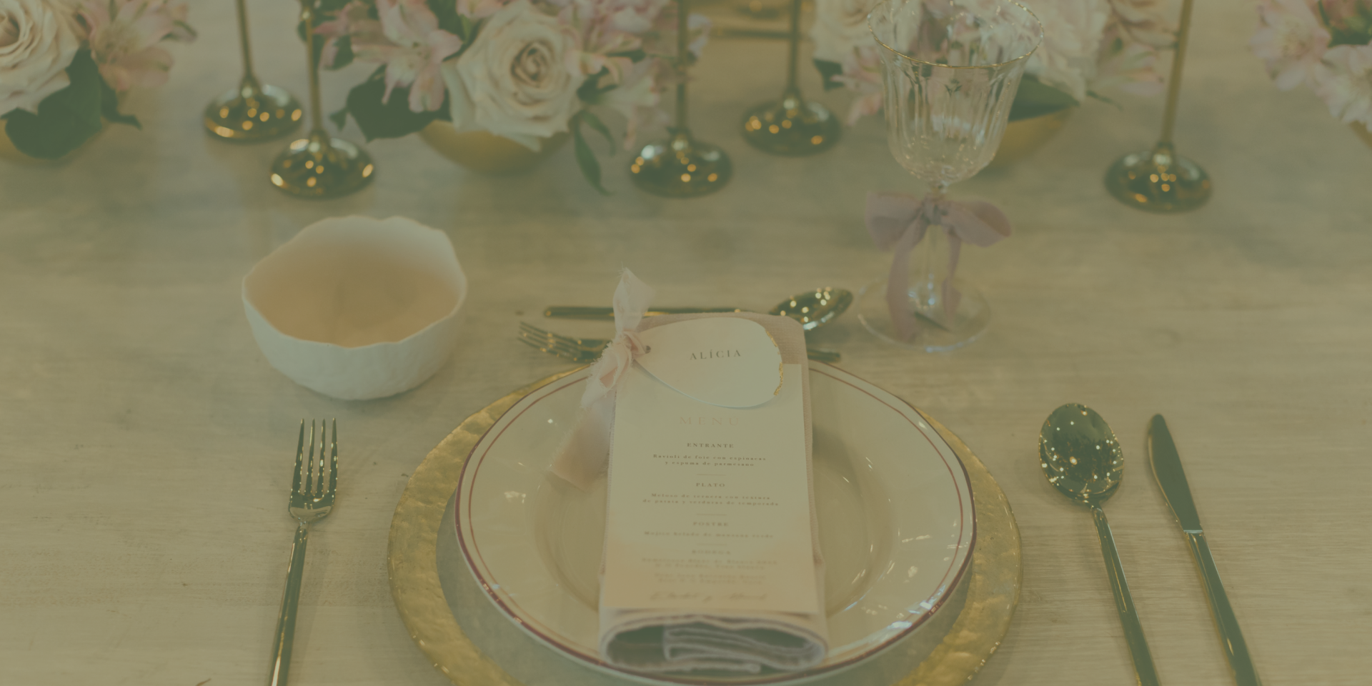 como-decorar-una-cena-con-flores Como decorar una cena con flores