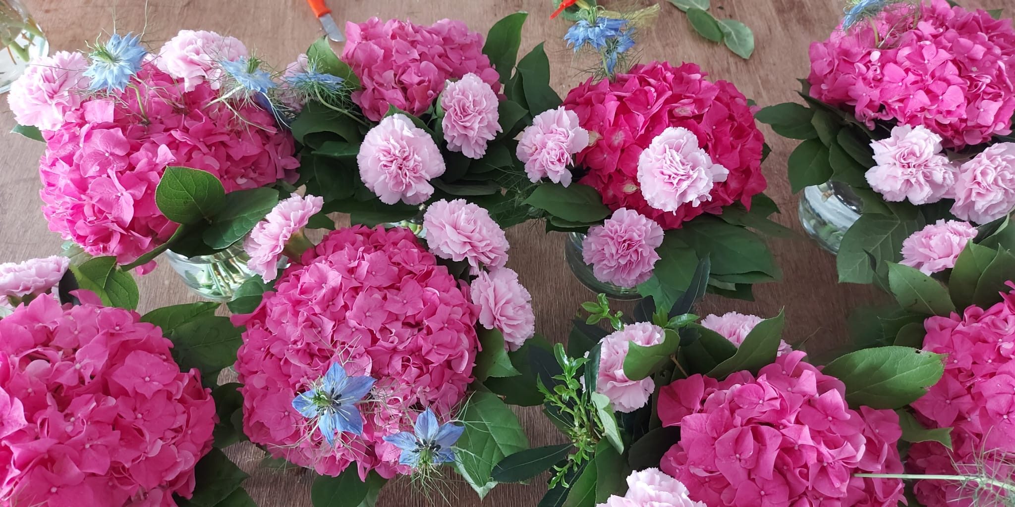 Consejos para transportar flores sin que se dañen en trayectos largos o calurosos